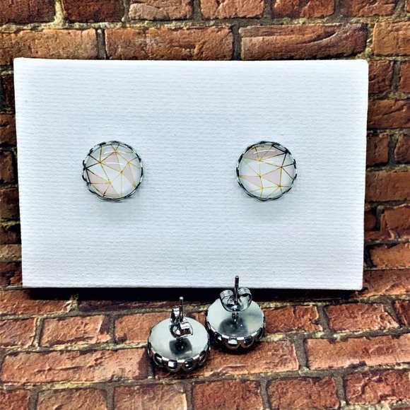 Hand Crafted 12 mm earrings- pink, gold, white - Picture 16 of 16